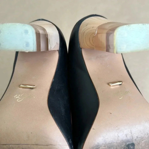 42 Gold Kisses Bootie in Black Leather 7.5 - Picture 11 of 13